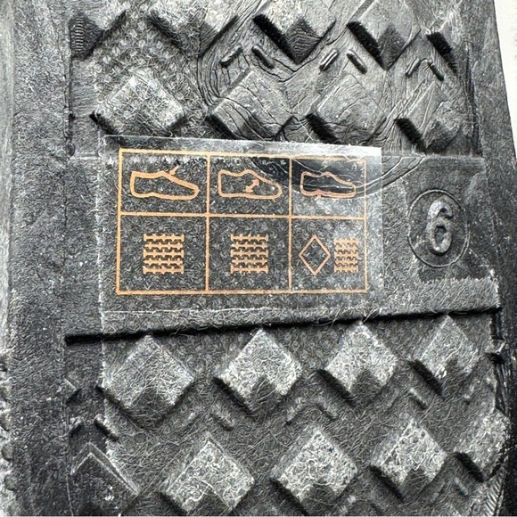 Journee Collection Midnight Black Faux Fur Moccasins Size 6 - Picture 6 of 8